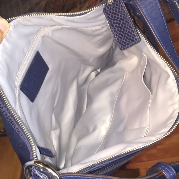 Coach Purse - Picture 4 of 8